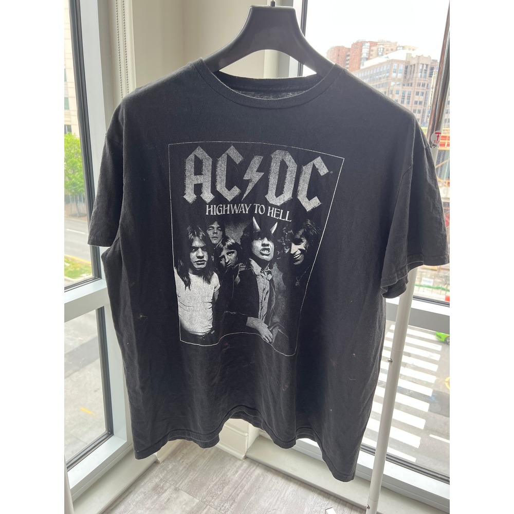 ACDC Highway to Hell Band Graphic T-Shirt Unisex Black Large Short Sleeve Tee